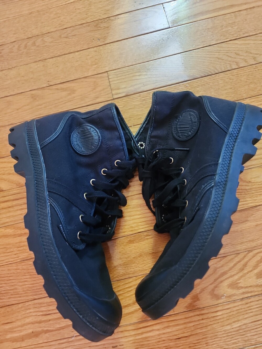 Men's Palladium Black Pampa Hi Originale Canvas High-Top Boots - Picture 3 of 9